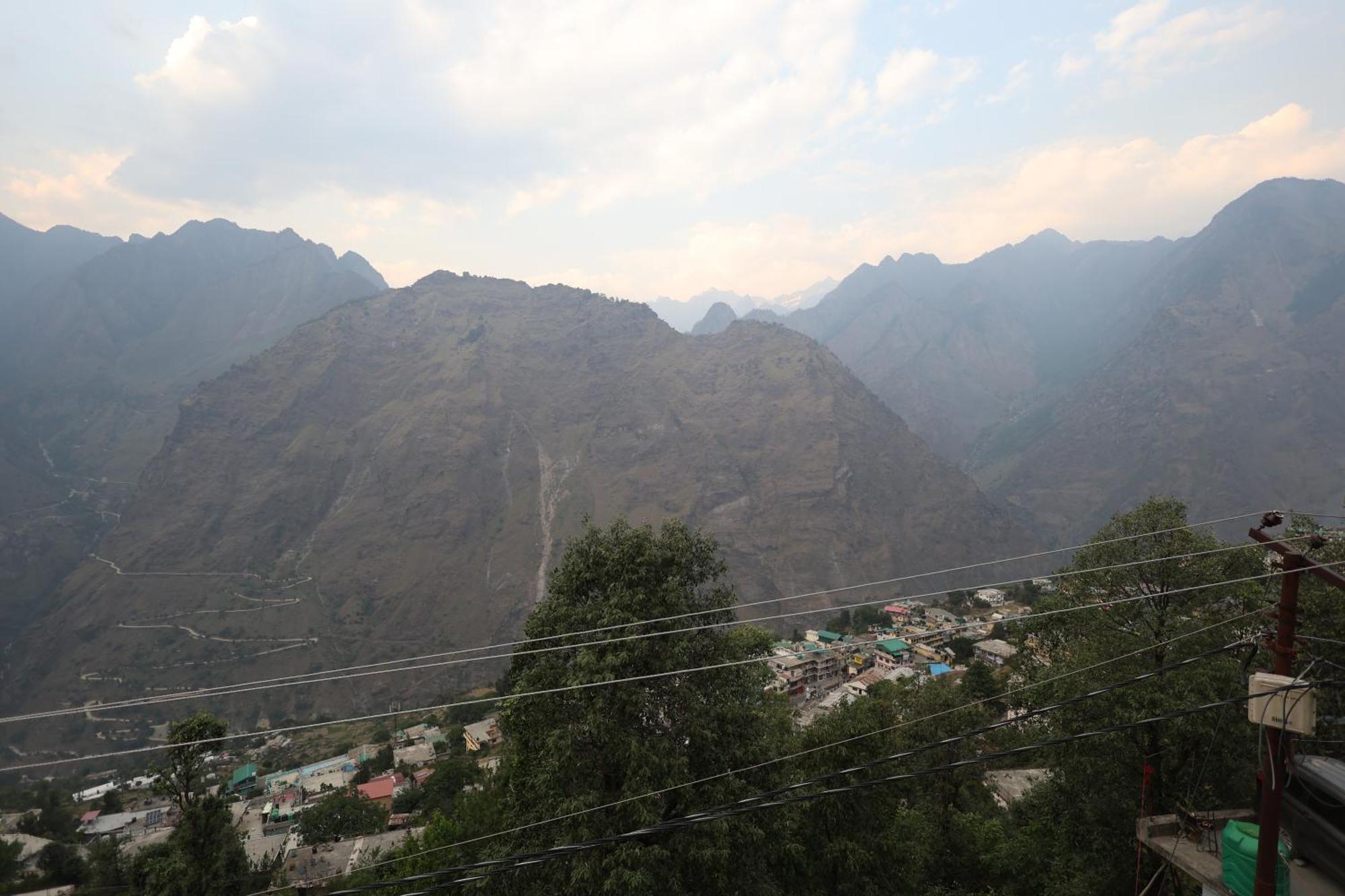Sleeping Beauty Hotel Moutain View Property Joshimath Exterior photo